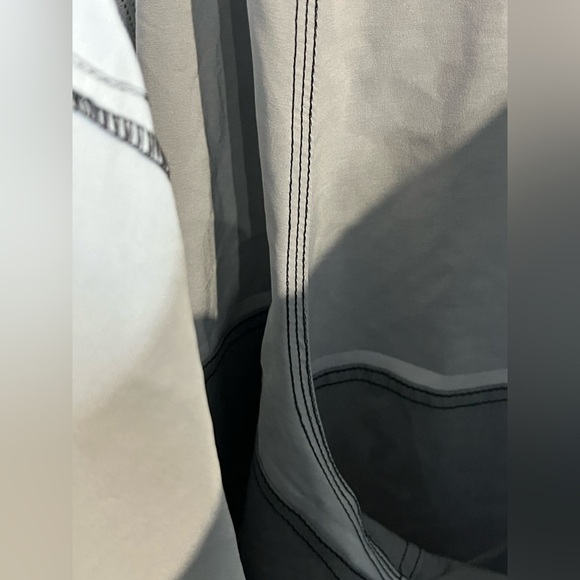 Quicksilver Men’s Mid Length 20” High-Line Board Shorts -Sz 42 - Gray/Gray camo - Picture 2 of 10